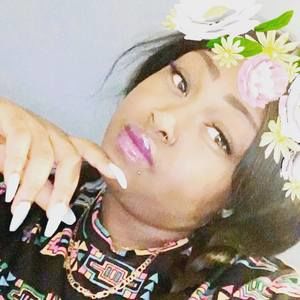 Meet your Posher, Robyn